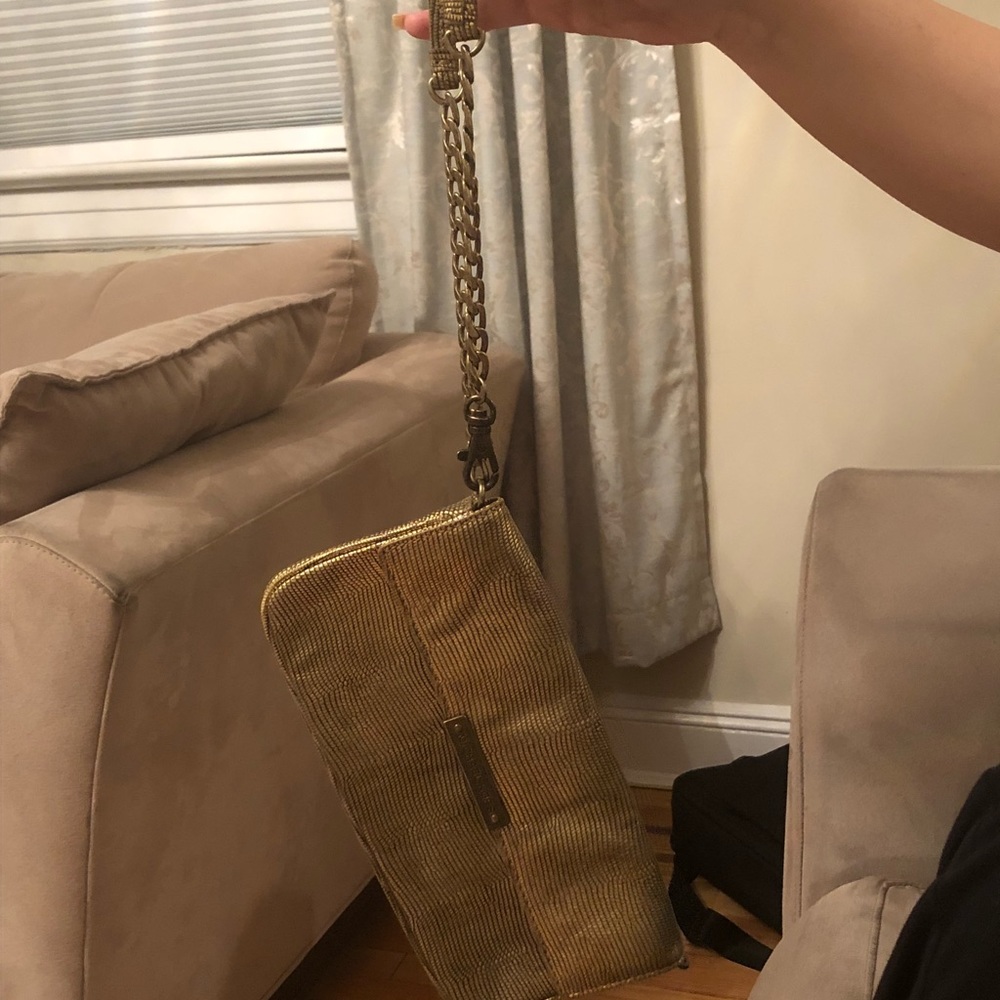 Micheal Kors mini clutch with chain - Picture 2 of 3